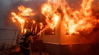 Mexican President supports compatriots in Los Angeles due to fires